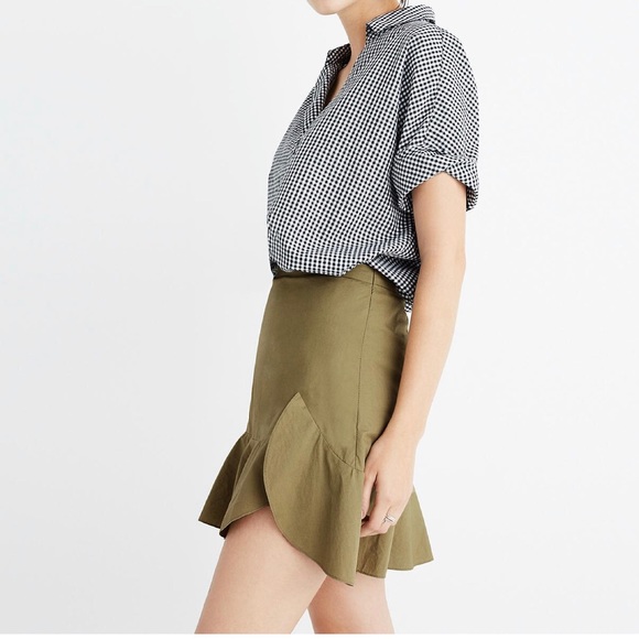 Madewell ruffle-wrap mini skirt in expat olive - Picture 3 of 6